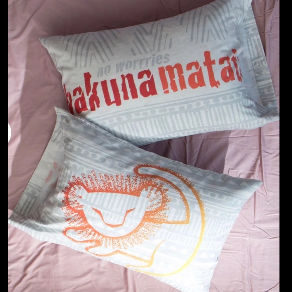 DISNEY LION KING HAKUNA MATATA PILLOWCASE SET